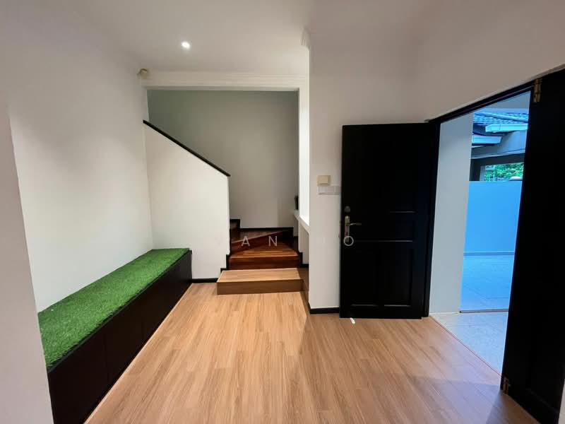 Rumah Berkembar untuk Dijual di Kuching (Sarawak) - Ivan Ho - Entrance - PropertyGuru.com.my