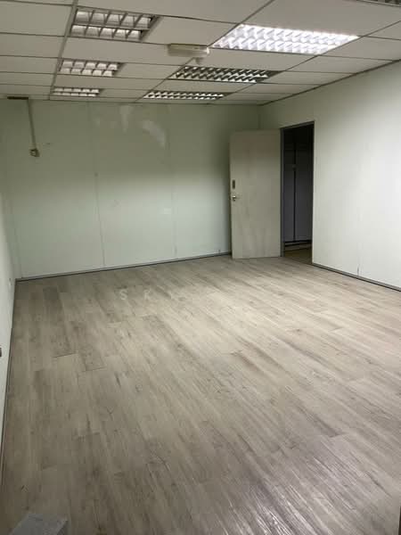 Kilang untuk Disewa di Ulu Tiram (Johor) - Sky Tan - Interior - PropertyGuru.com.my