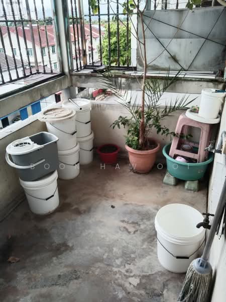 Rumah Flat untuk Dijual di Taman Belimbing II - Boon Haw Ooi - Balcony - PropertyGuru.com.my