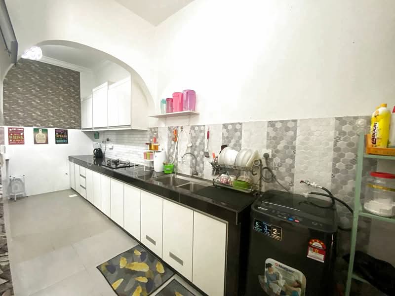 2-storey Terraced House for Sale in Sungai Pelek (Sepang) - Muhammad Iqmal Rahiman - Kitchen - PropertyGuru.com.my