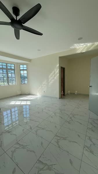 Rumah Teres 2 Tingkat untuk Dijual di Bandar Putra (Kulai) - Mohd Faez - Living Room - PropertyGuru.com.my