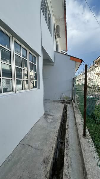 Rumah Teres 2 Tingkat untuk Dijual di Bandar Putra (Kulai) - Mohd Faez - Exterior - PropertyGuru.com.my
