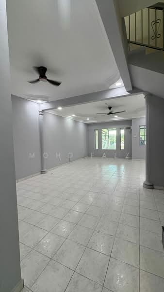 Rumah Teres 2 Tingkat untuk Dijual di Bandar Putra (Kulai) - Mohd Faez - Living Room - PropertyGuru.com.my