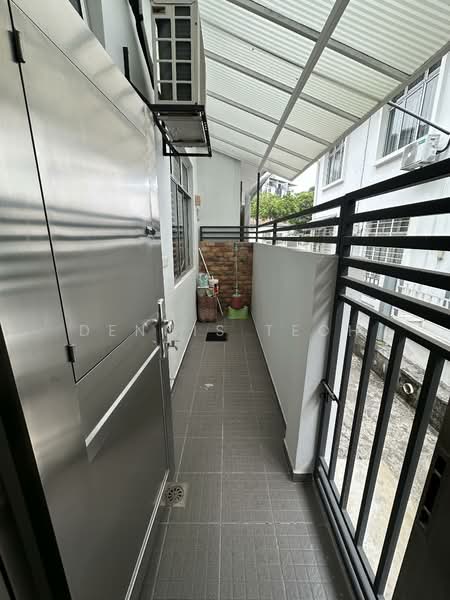Rumah Teres 2 Tingkat untuk Dijual di Setia Alam (Selangor) - Dennis Teoh - Balcony - PropertyGuru.com.my