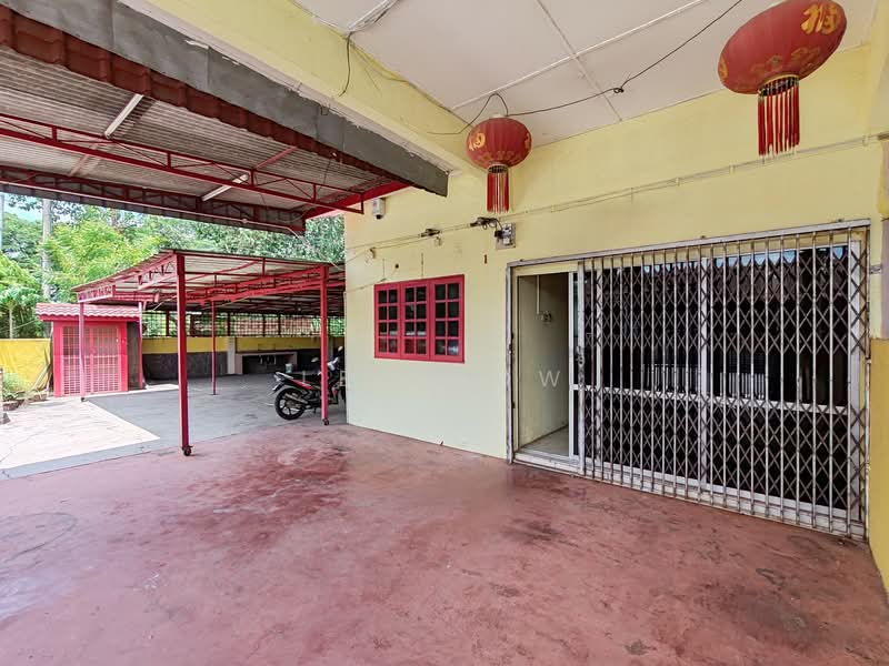 1-storey Terraced House for Sale in Kapar (Selangor) - Lex How - Exterior - PropertyGuru.com.my