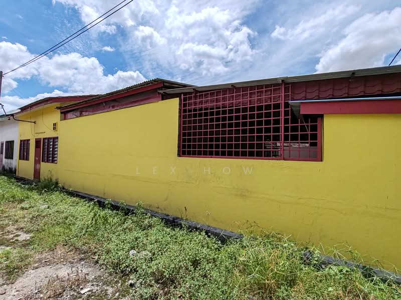 1-storey Terraced House for Sale in Kapar (Selangor) - Lex How - Exterior - PropertyGuru.com.my