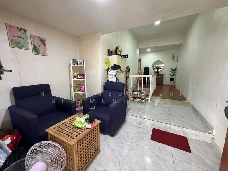 Rumah Teres 2 Tingkat untuk Dijual di Taman Bukit Chedang (Seremban) - Muhammed Nazri bin Mustapha - Living Room - PropertyGuru.com.my
