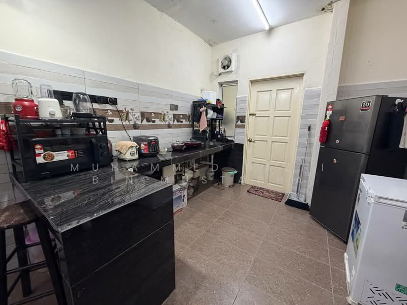 Rumah Teres 2 Tingkat untuk Dijual di Taman Bukit Chedang (Seremban) - Muhammed Nazri bin Mustapha - Kitchen - PropertyGuru.com.my