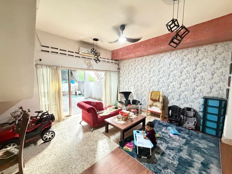 Rumah Teres 2 Tingkat untuk Dijual di Taman Bukit Chedang (Seremban) - Muhammed Nazri bin Mustapha - Living Room - PropertyGuru.com.my