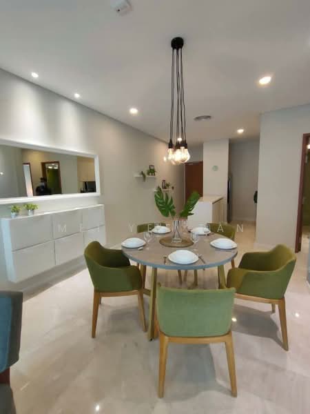Service Residence for Rent at Sky Suites @ KLCC - Mei Yee Tan - Dining Room - PropertyGuru.com.my