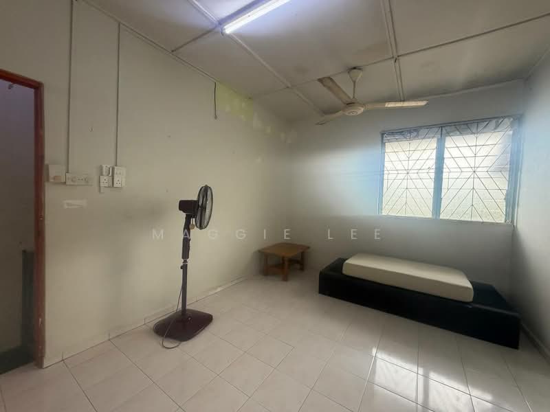 Rumah Teres 2 Tingkat untuk Dijual di Taman Daya (Johor Bahru) - Maggie Lee - PropertyGuru.com.my