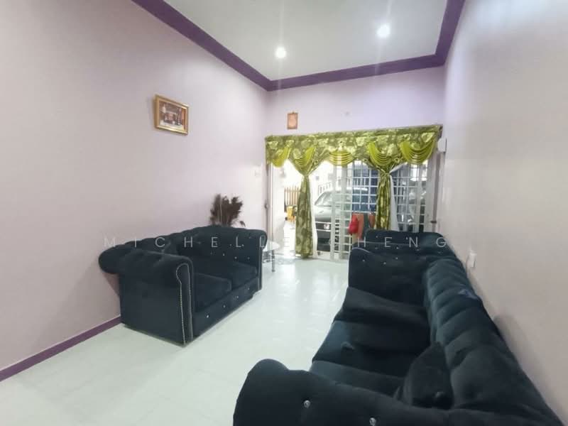 1-storey Terraced House for Sale in Menglembu (Perak) - Michelle Cheng - Living Room - PropertyGuru.com.my