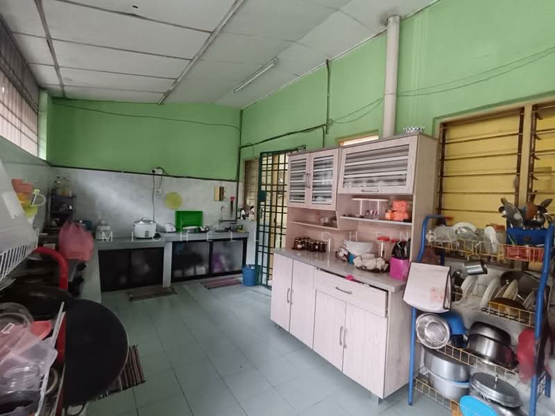 1-storey Terraced House for Sale in Menglembu (Perak) - Michelle Cheng - Kitchen - PropertyGuru.com.my
