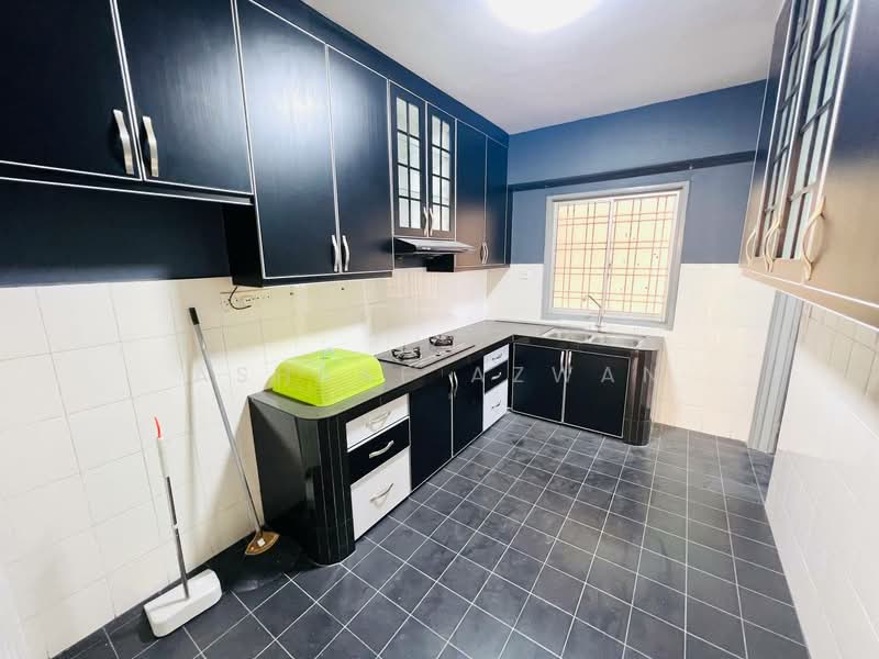 Pangsapuri untuk Dijual di Sri Lavender Apartment - Ashraf Azwan - Kitchen - PropertyGuru.com.my