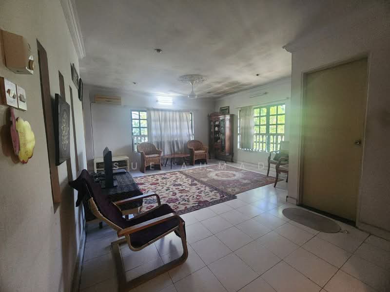 Rumah Banglo untuk Dijual di Kampung Tunku (Petaling Jaya) - Sue Ahmad - Living Room - PropertyGuru.com.my