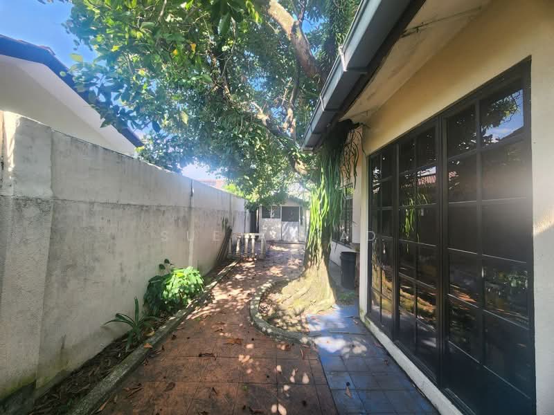 Rumah Banglo untuk Dijual di Kampung Tunku (Petaling Jaya) - Sue Ahmad - Exterior - PropertyGuru.com.my