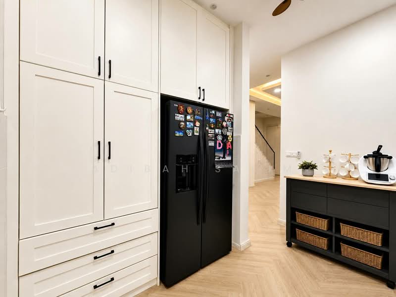 Rumah Teres 2 Tingkat untuk Dijual di Eco Grandeur (Puncak Alam) - Adibah Salim - Kitchen - PropertyGuru.com.my
