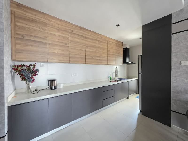 Servis Apartment untuk Dijual di Reizz Residence - Farah Kamal - Kitchen - PropertyGuru.com.my