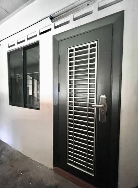 Flat for Sale at Flat Bandar Selesa Jaya @ Jalan Silat Gayong - Kuu Chin - Exterior - PropertyGuru.com.my