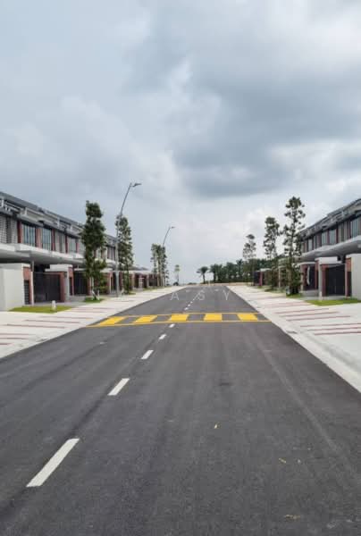 Rumah Teres 2 Tingkat untuk Dijual di Shah Alam (Selangor) - Fifi Natasya - Exterior - PropertyGuru.com.my