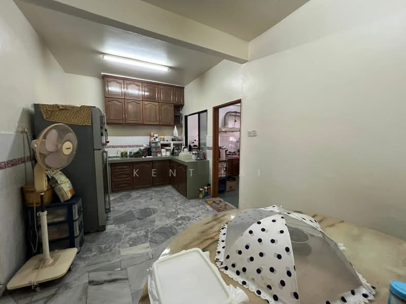 Rumah Teres 2 Tingkat untuk Dijual di Taman Wawasan (Puchong) - Kent Lai - Kitchen - PropertyGuru.com.my