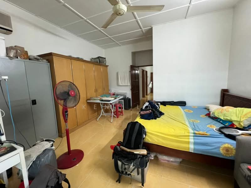 Rumah Teres 2 Tingkat untuk Dijual di Taman Wawasan (Puchong) - Kent Lai - Bedroom - PropertyGuru.com.my