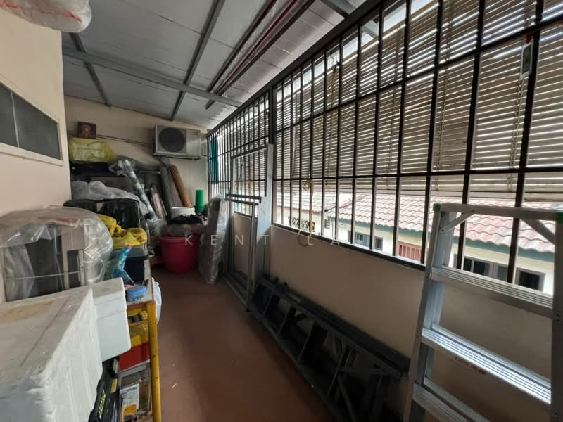 Rumah Teres 2 Tingkat untuk Dijual di Taman Wawasan (Puchong) - Kent Lai - Balcony - PropertyGuru.com.my