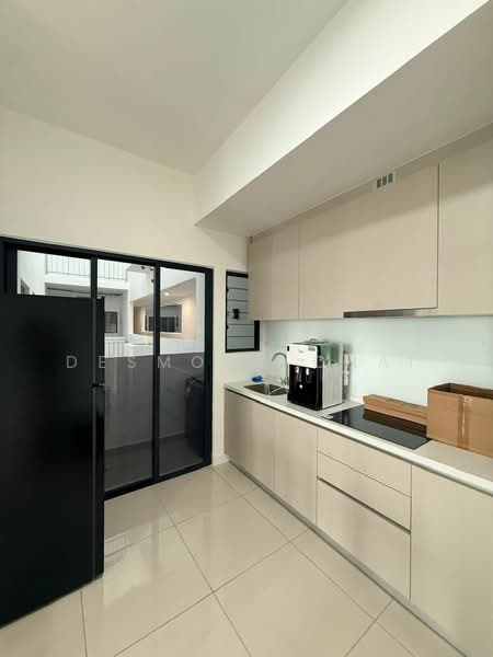 Kondominium untuk Disewa di Skyline KL - Desmond Chai - Kitchen - PropertyGuru.com.my