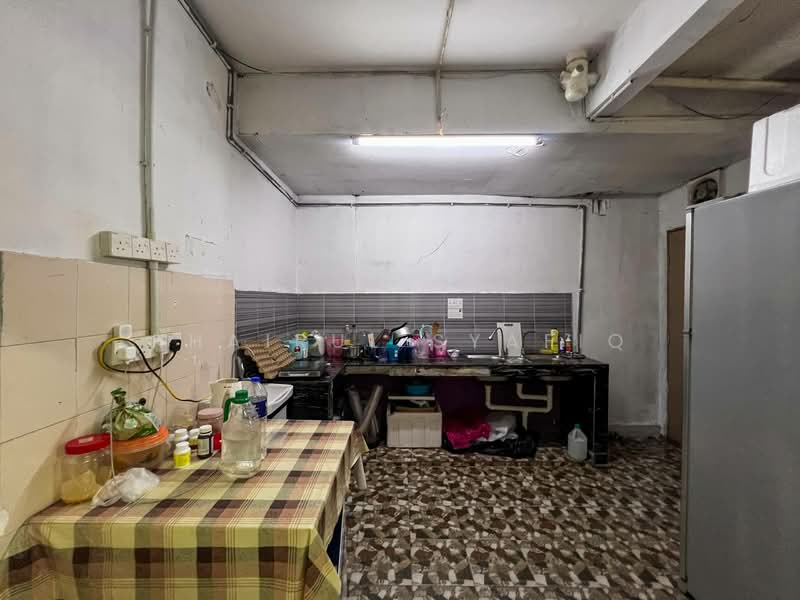 Rumah Bandar untuk Dijual di Desa Coalfields (Ijok) - Khairul Syafiq - Kitchen - PropertyGuru.com.my
