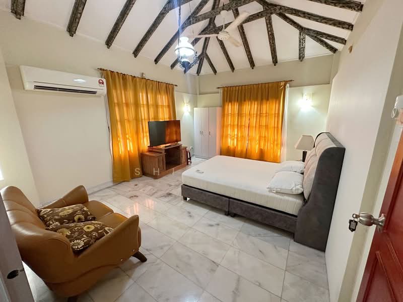 Bungalow for Rent in Taman Nong Chik (Johor Bahru) - Shishi . - PropertyGuru.com.my