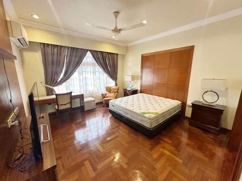 Bungalow for Rent in Taman Nong Chik (Johor Bahru) - Shishi . - PropertyGuru.com.my
