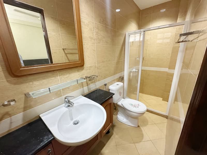 Bungalow for Rent in Taman Nong Chik (Johor Bahru) - Shishi . - PropertyGuru.com.my