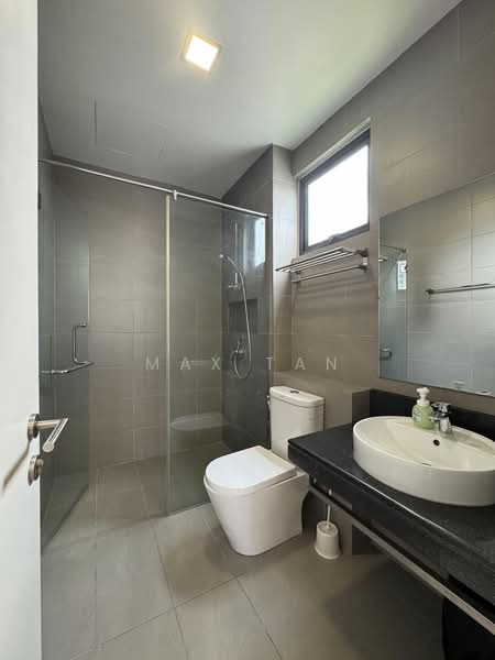 Service Residence for Sale at Arnica @ Tropicana Gardens - Max Tan - Bathroom - PropertyGuru.com.my