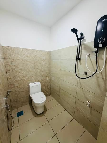 Rumah Teres 2 Tingkat untuk Dijual di Taman Cempaka (Ipoh) - Marcus Seng - Bathroom - PropertyGuru.com.my