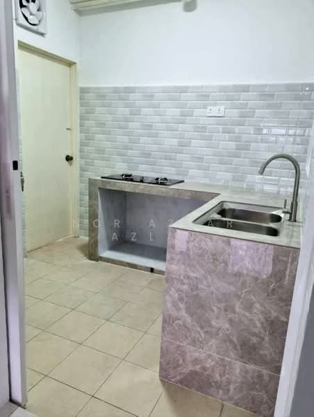 Apartment for Sale at Desa Perangsang - Nor Azhar Azlan - Kitchen - PropertyGuru.com.my
