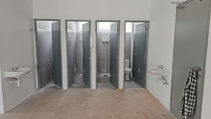 Kilang untuk Disewa di Sungai Bakap (Penang) - Dylan Lee - Bathroom - PropertyGuru.com.my