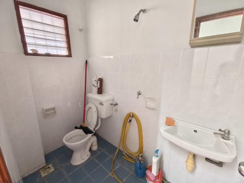 Rumah Teres untuk Dijual di Semenyih (Selangor) - Allen Puah - Bathroom - PropertyGuru.com.my