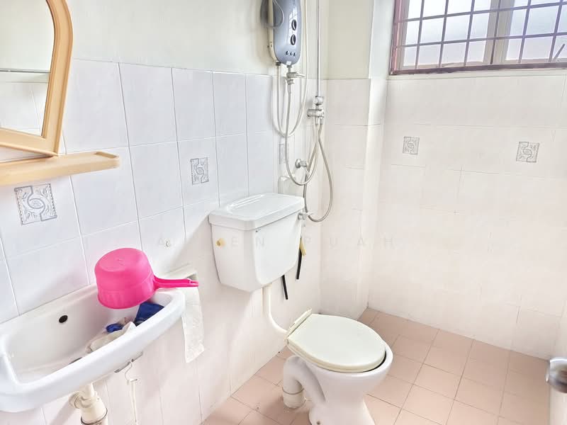 Rumah Teres untuk Dijual di Semenyih (Selangor) - Allen Puah - Bathroom - PropertyGuru.com.my