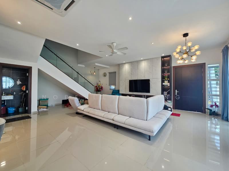 3-storey Terraced House for Sale in Cyberjaya (Selangor) - Nobeille Chung - Living Room - PropertyGuru.com.my