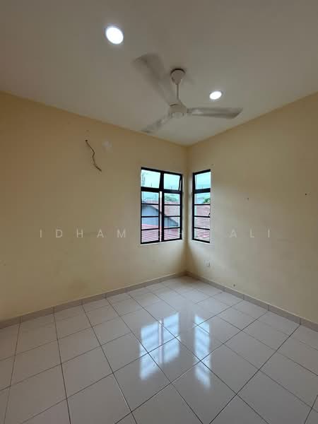 Semi-Detached House for Sale in Astana Permai (Kuantan) - Idham Che'Ali - Interior - PropertyGuru.com.my