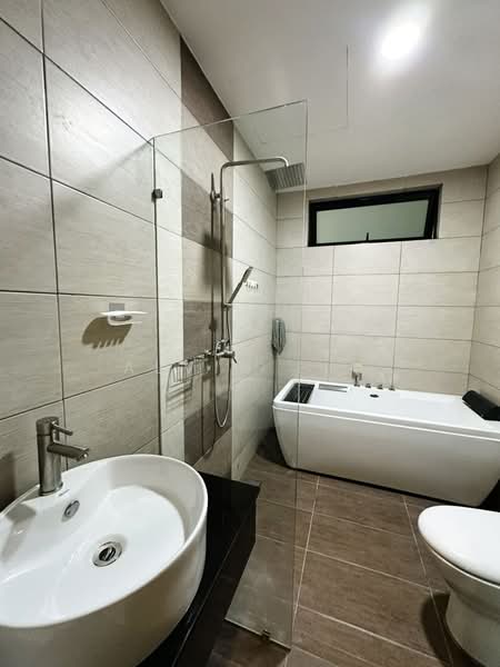Servis Apartment untuk Disewa di Molek Regency - Alvin Lim - Bathroom - PropertyGuru.com.my