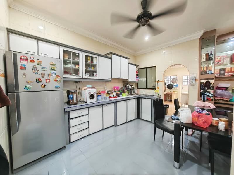 Rumah Teres 2 Tingkat untuk Dijual di Taman Desa Jaya (Johor Bahru) - Johnson Chong - Kitchen - PropertyGuru.com.my