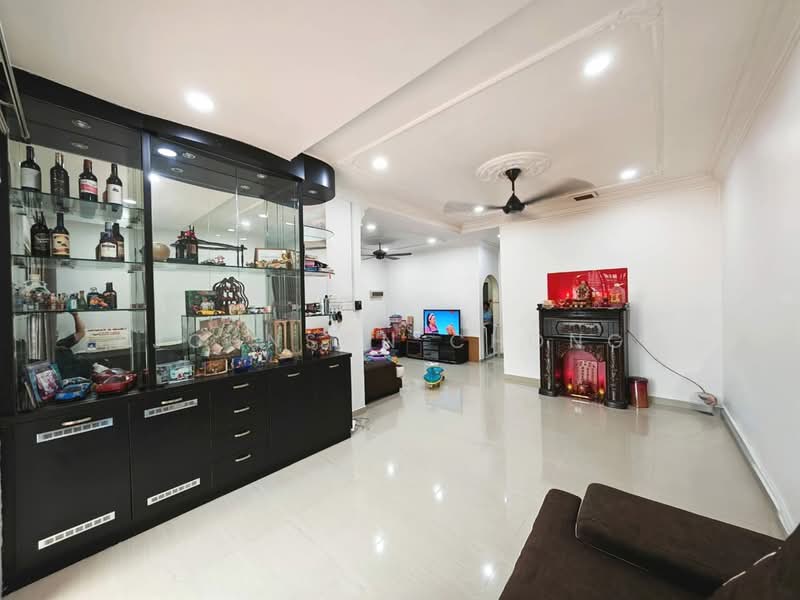 Rumah Teres 2 Tingkat untuk Dijual di Taman Desa Jaya (Johor Bahru) - Johnson Chong - Living Room - PropertyGuru.com.my
