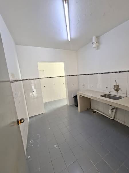Condominium for Sale at Venice Hill - Ryan Low - Kitchen - PropertyGuru.com.my