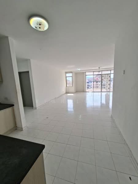 Condominium for Sale at Venice Hill - Ryan Low - Living Room - PropertyGuru.com.my