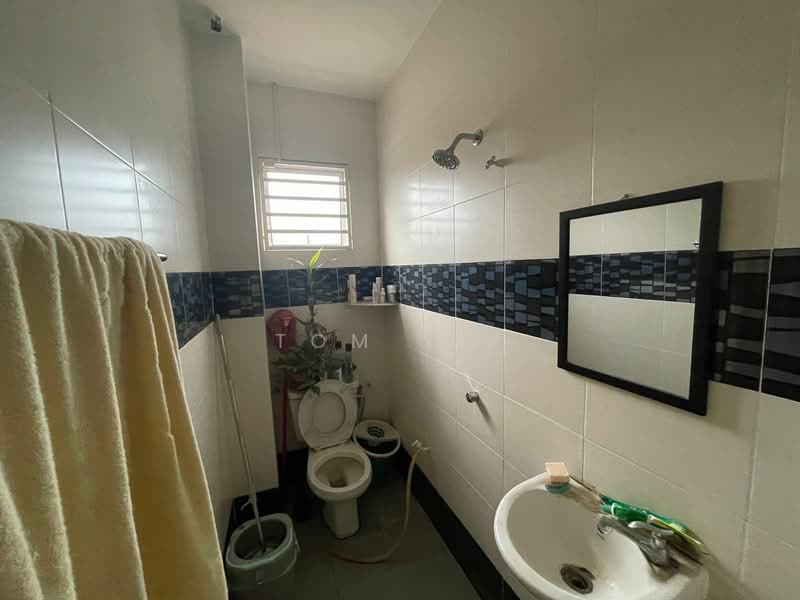 Rumah Teres 2 Tingkat untuk Dijual di Bandar Baru Kundang (Rawang) - Tom Yip - Bathroom - PropertyGuru.com.my