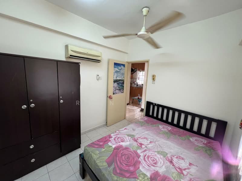 Kondominium untuk Disewa di Vista Komanwel A - Ryan Low - Bedroom - PropertyGuru.com.my