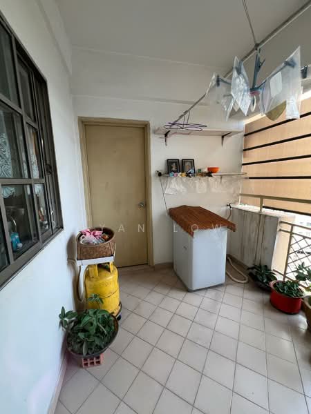 Kondominium untuk Disewa di Vista Komanwel A - Ryan Low - Balcony - PropertyGuru.com.my