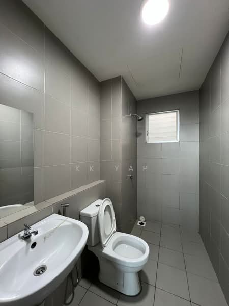 Apartment for Rent at Selangorku Pr1ma Lakefront Homes - KK Yap - Bathroom - PropertyGuru.com.my