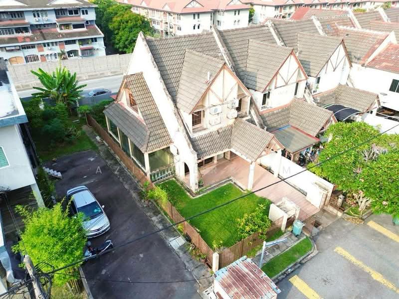 2-storey Terraced House for Sale in Taman Setiawangsa (Setiawangsa) - Azli Ibrahim - Exterior - PropertyGuru.com.my